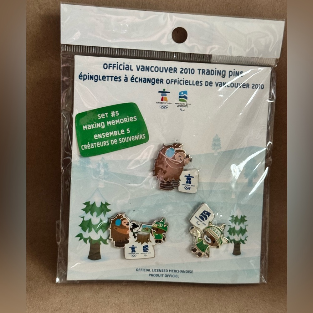 NWT Vancouver 2010 Olympics Trading Pins Set #5 Making Memories (3 pack)